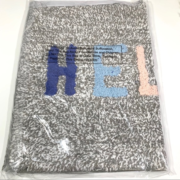 2Pk Room Essentials 24"x17" Gray Tufted Hello Bath Rug NWT - Picture 4 of 8